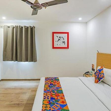 Fabhotel F9 Sector 58 Νόιντα Εξωτερικό φωτογραφία