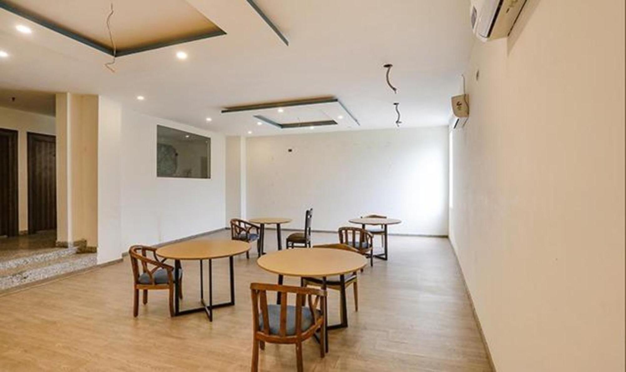 Fabhotel F9 Sector 58 Νόιντα Εξωτερικό φωτογραφία