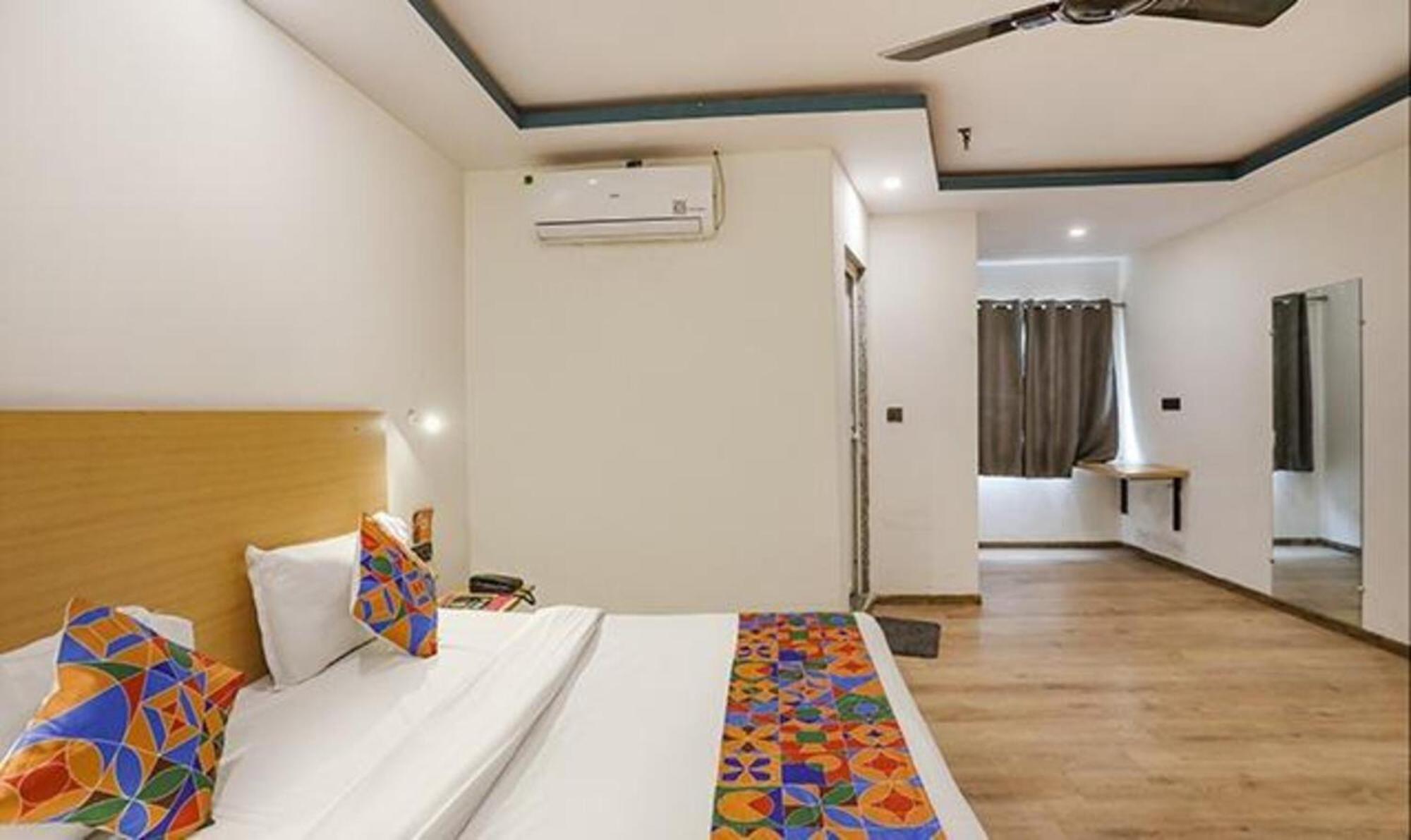 Fabhotel F9 Sector 58 Νόιντα Εξωτερικό φωτογραφία